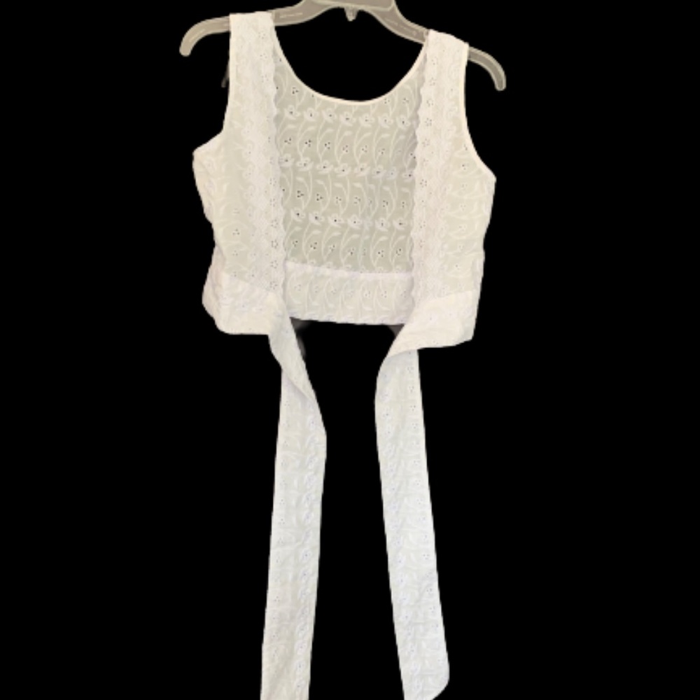 L.A. Hearts from PacSun tie back eyelet top - size S